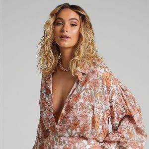 AMALIE THE LABEL - AZARIAH BALLOON SLEEVE BUTTON UP SHIRT IN WILDFLOWER FLORAL